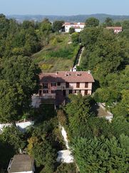 Casa Bi/Trifamiliare in Residenziale