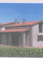 Casa Bi/Trifamiliare in Residenziale