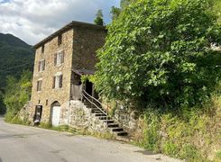Casa indipendente in vendita