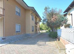 Casa indipendente in vendita