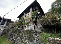 Casa indipendente in vendita
