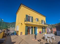 Casa Bi/Trifamiliare in vendita