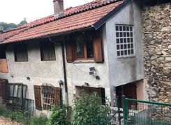 Casa indipendente in vendita