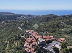 Trilocale in vendita