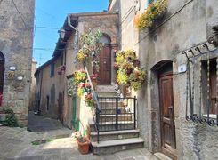 Casa indipendente in vendita