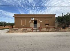 Casa indipendente in vendita