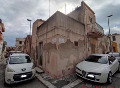 Casa indipendente in vendita