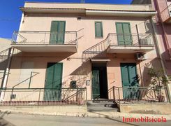 Casa indipendente in vendita