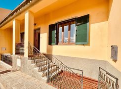 Casa indipendente in vendita