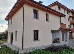 Casa Bi/Trifamiliare in vendita