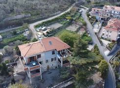 Casa indipendente in vendita
