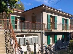 Casa Bi/Trifamiliare in vendita