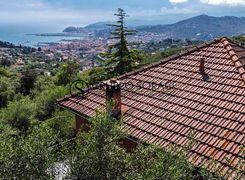 Casa Bi/Trifamiliare in vendita