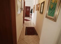 Trilocale in vendita