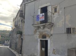 Trilocale in vendita