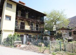 Casa indipendente in vendita