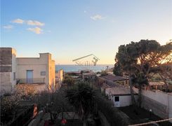 Casa indipendente in vendita