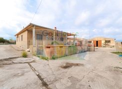 Casa indipendente in vendita