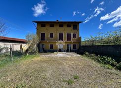 Appartamento in vendita