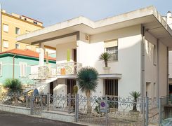 Casa indipendente in vendita