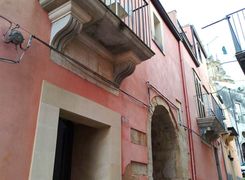 Casa indipendente in vendita