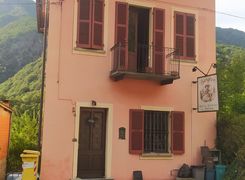 Casa indipendente in vendita