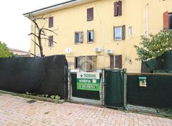 Casa Bi/Trifamiliare in vendita