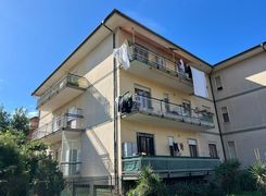 Trilocale in vendita