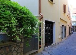 Negozio/Locale commerciale in vendita