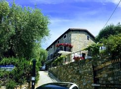 Casa indipendente in vendita