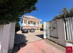 Casa Bi/Trifamiliare in vendita