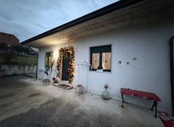 Casa indipendente in vendita