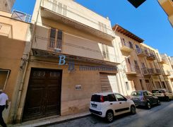 Casa indipendente in vendita