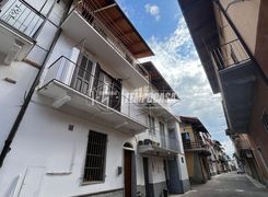 Casa indipendente in vendita