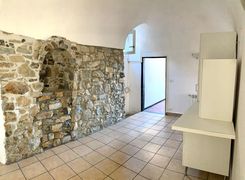 Trilocale in vendita