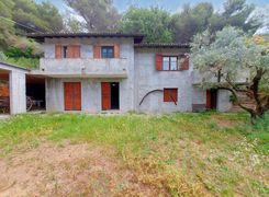Casa indipendente in vendita