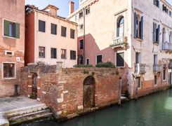 Casa indipendente in vendita