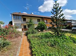 Casa indipendente in vendita