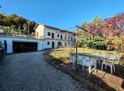 Casa indipendente in vendita