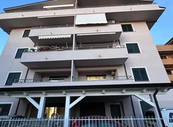 Trilocale in vendita