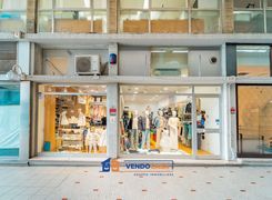 Negozio/Locale commerciale in vendita