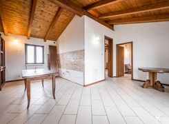 Trilocale in vendita