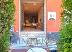 Negozio/Locale commerciale in vendita
