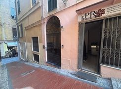 Negozio/Locale commerciale in vendita