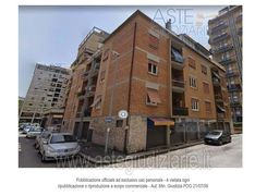 Appartamento in vendita