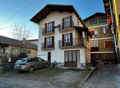Casa indipendente in vendita