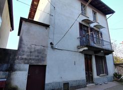 Casa indipendente in vendita