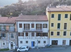 Casa Bi/Trifamiliare in vendita