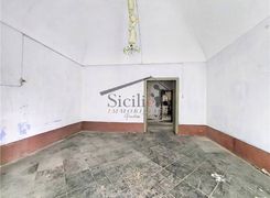 Casa indipendente in vendita