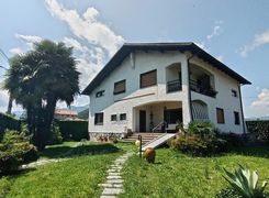 Casa indipendente in vendita